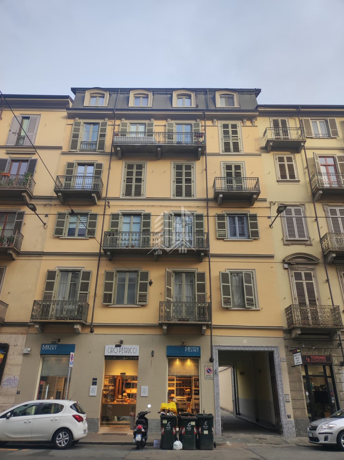 Via Madama Cristina — Facciata completata, vista d'insieme