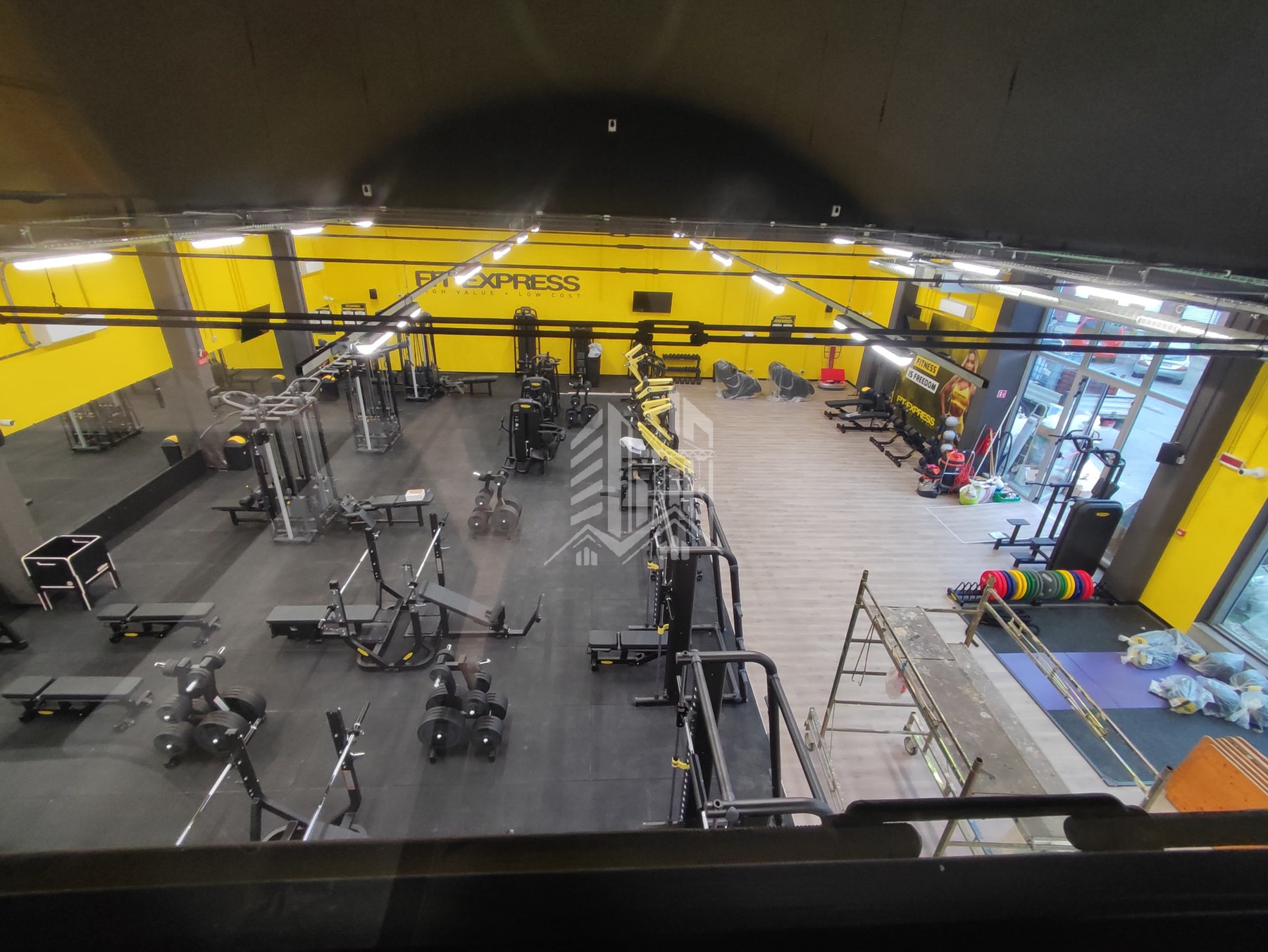 Palestra Avigliana — Vista d'insieme della palestra di oltre 1000 mq