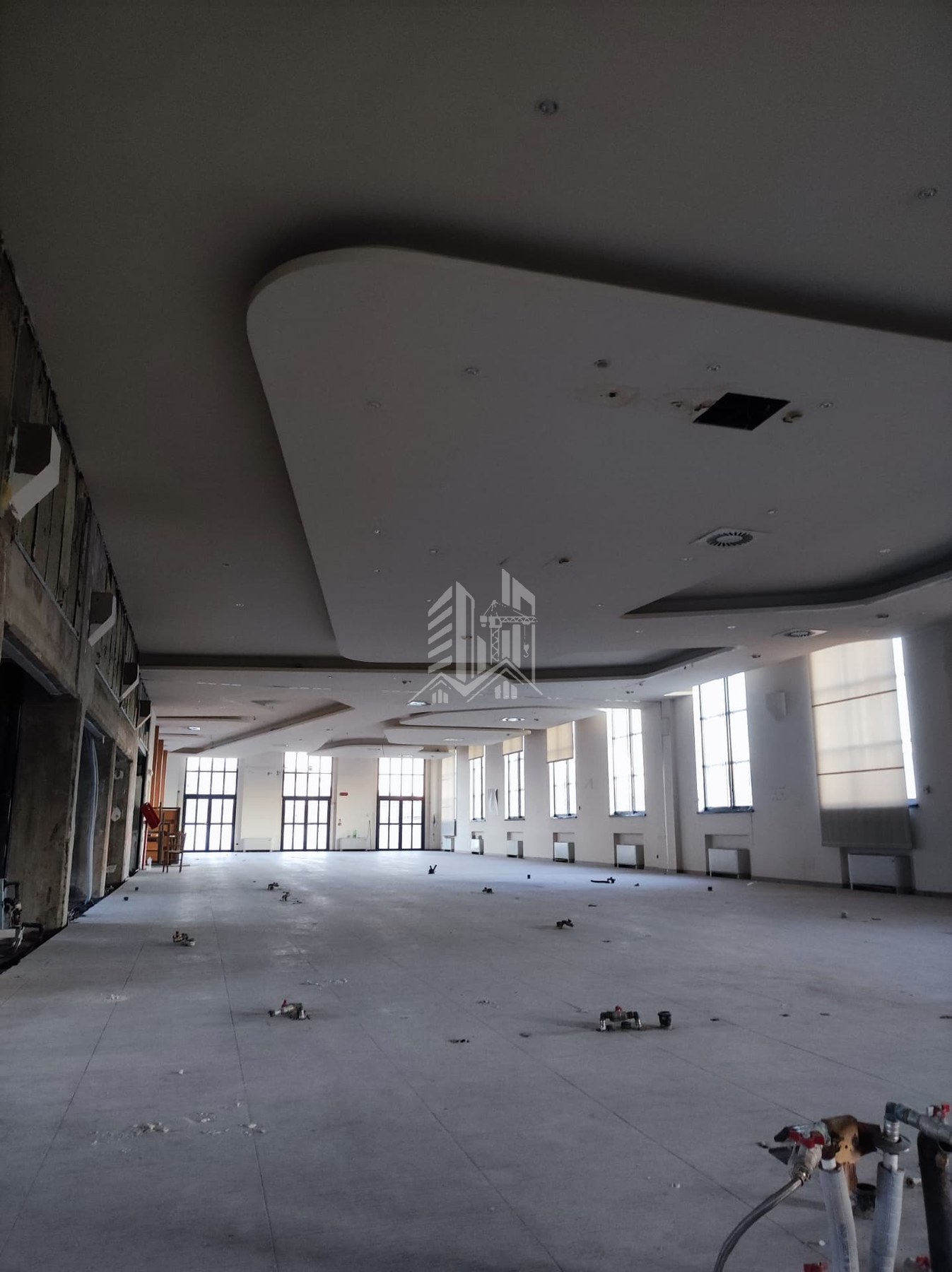 Palestra Centro SNOS — Prima — ampia superficie da riconvertire in palestra